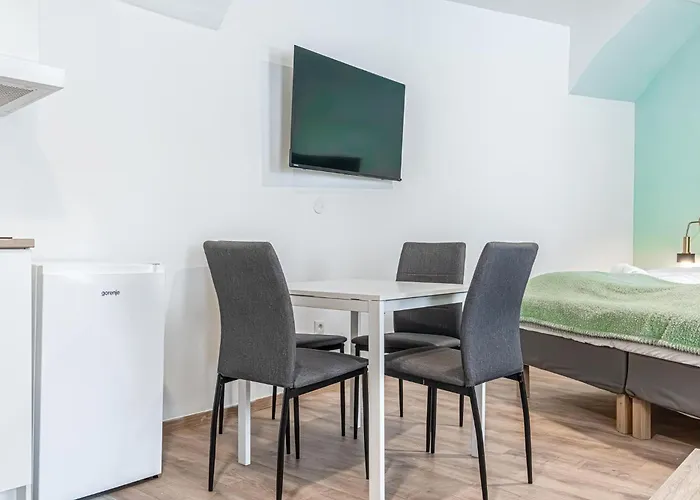 Kingbed 1br In A Great Location Of Apartman *