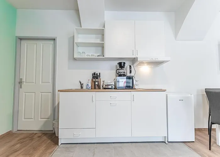 Kingbed 1br In A Great Location Of *